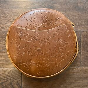 Portland Leather Goods - Large Circle Crossbody - Meadow